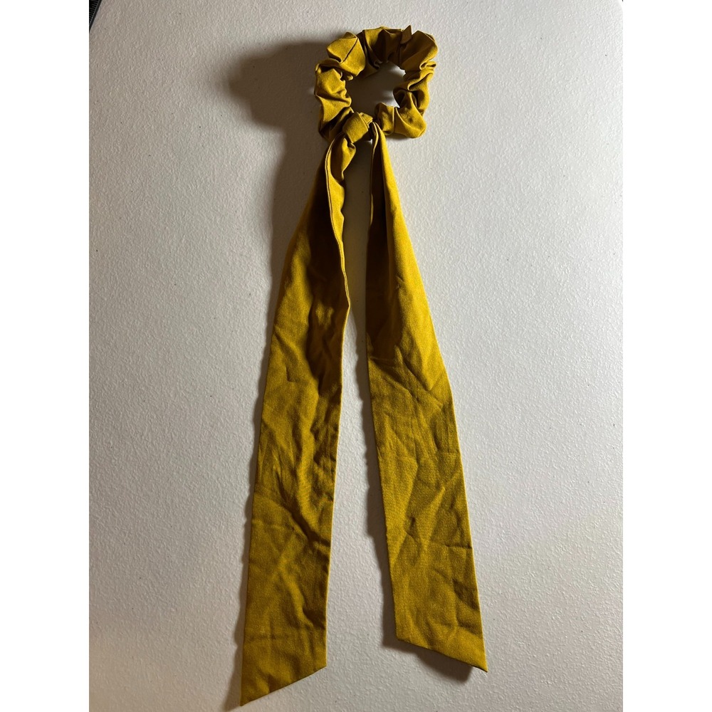 Lululemon Uplifting Scrunchie Bow Tie Gold Mustard Yellow Hair Band Ribbon